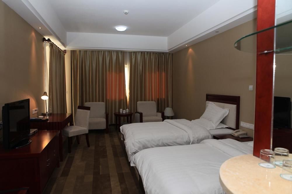 Шэньнунцзя: Shennongjia Hotel