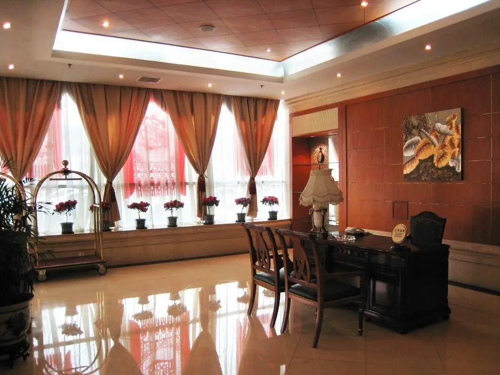 Тяньцзинь: Century Hotel