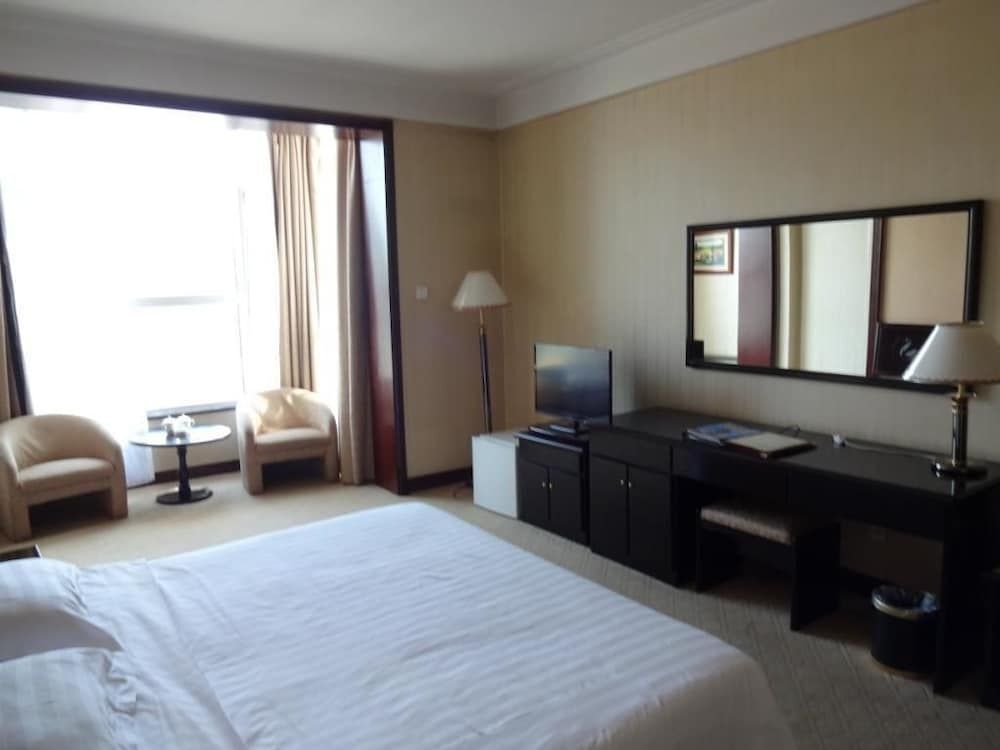 Тяньцзинь: Swan Lake Spring Vacation Village - Tianjin