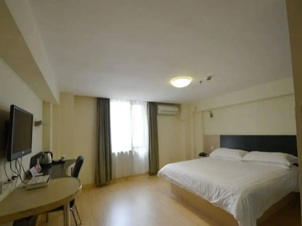 Нанкин: Motel 168 Nanjing Hu Ju Road Inn