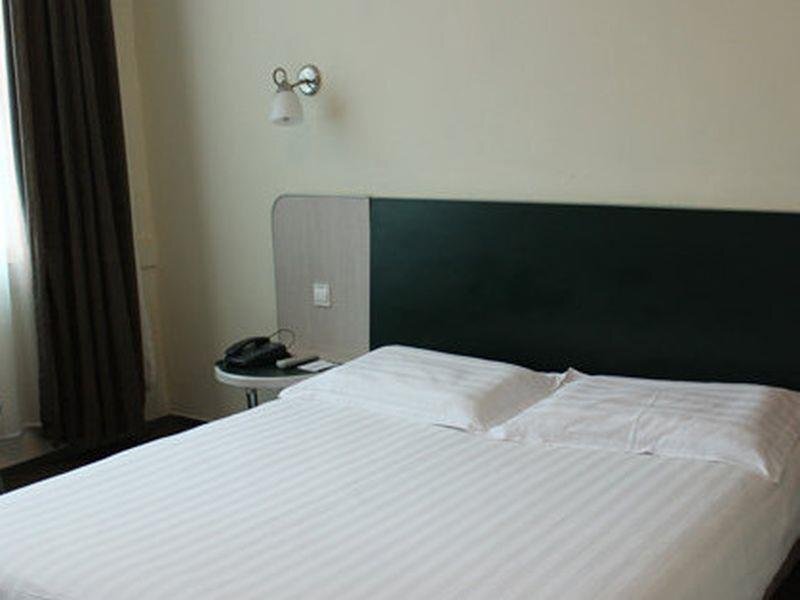 Гуйян: Motel 168 Guiyang JieFang Road Inn