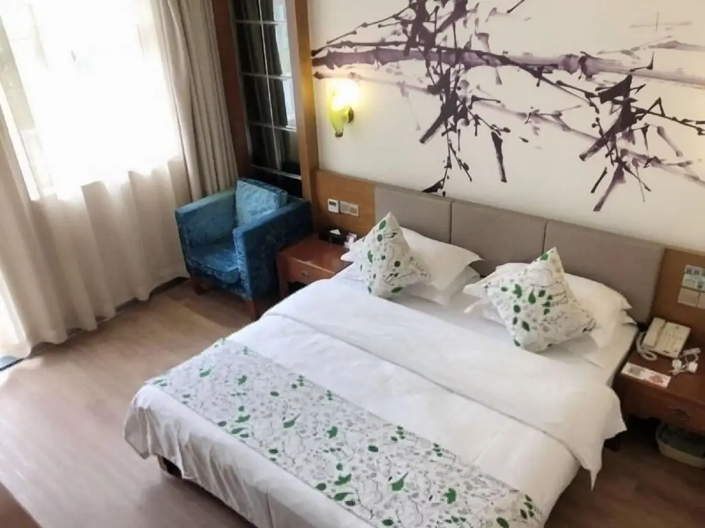 Шэньчжэнь: Greentree Inn Shenzhen Futian