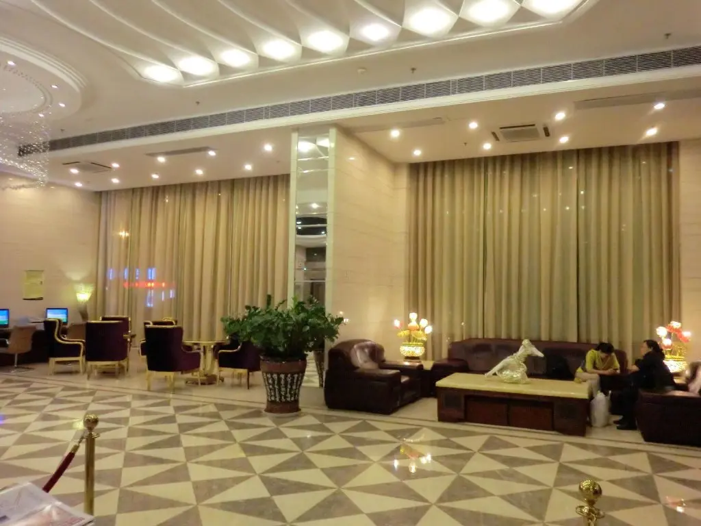 Гуанчжоу: Guangzhou Yinfeng Int. Apartment