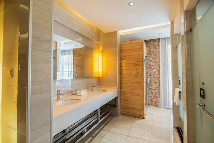 Куньмин: Badi Hotel Nanya Feng Qing Hotel