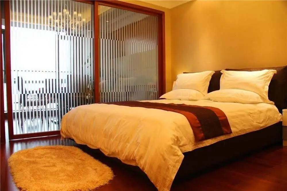 Чунцин: Love Apartment (Chongqing Nanping Xiexin Xingguang)