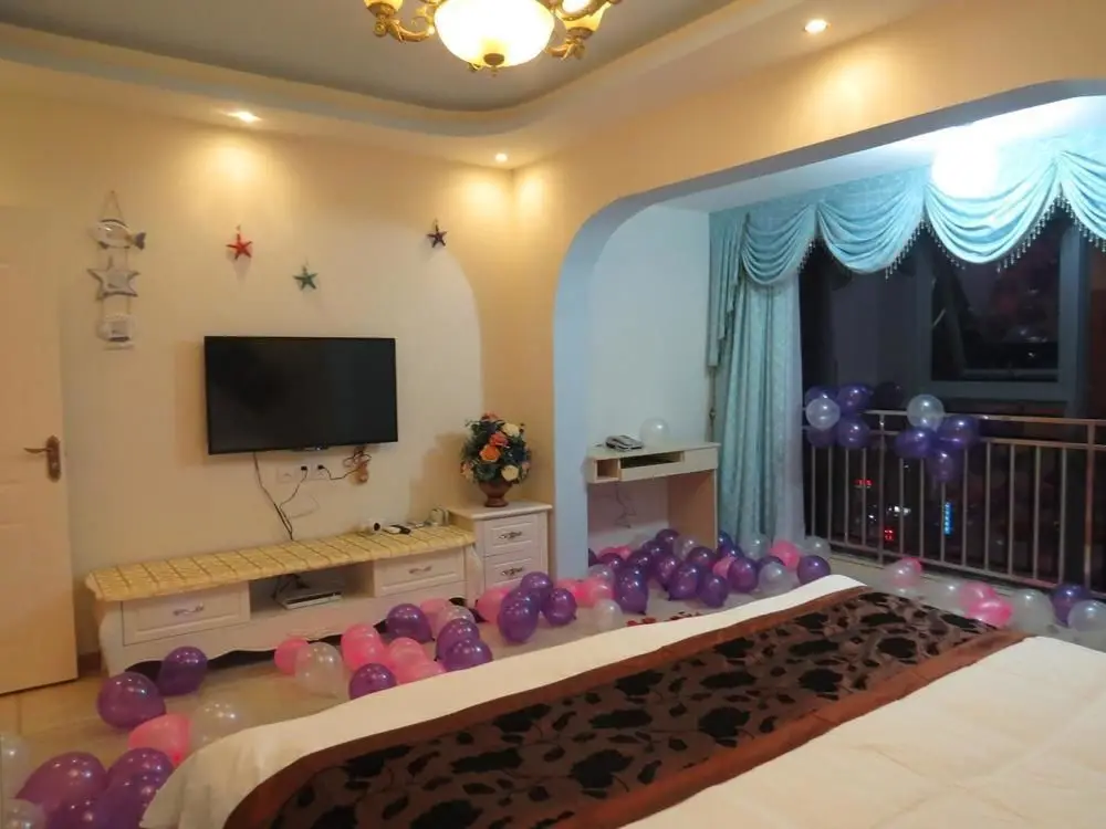 Чунцин: River Bank Courtyard Theme Apartment- Chongqing