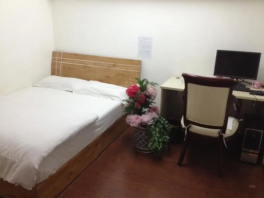 Чжэнчжоу: Yueliangwan Fashion Hostel