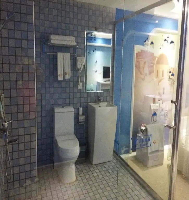 Ухань: Lingge Hotel