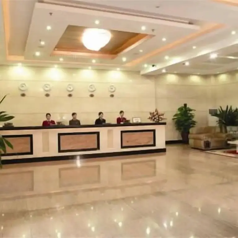 Шэньчжэнь: Peace Hotel
