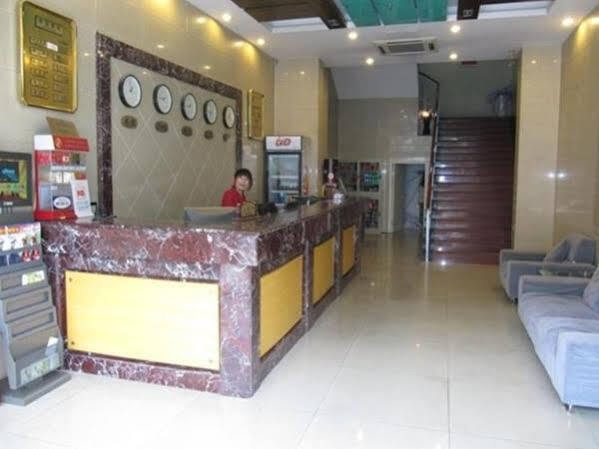 Шанхай: Jitai Hotel (Zhongshan North Road Metro Station)