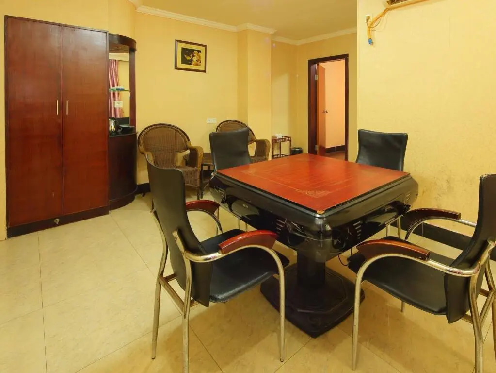 Гуанчжоу: Kailai Castle Hotel (Guangzhou Chimelong Wildlife Park Branch)