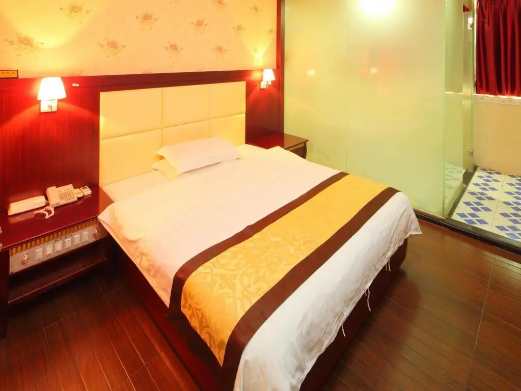 Kailai Castle Hotel (Guangzhou Chimelong Wildlife Park Branch) — фото 1