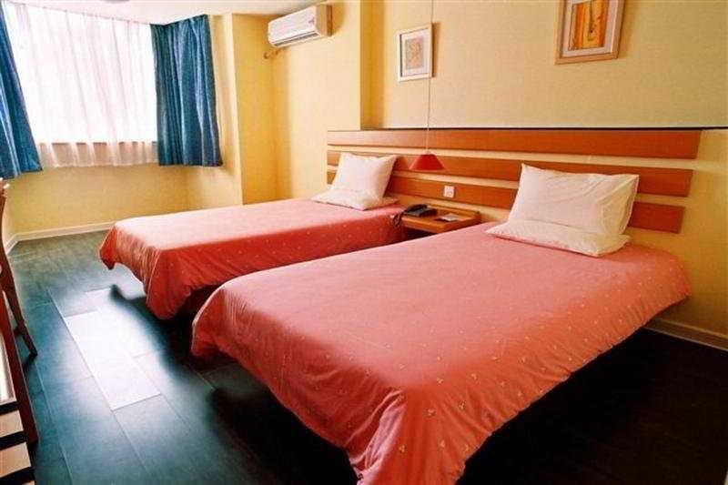 Уси: Home Inn Congning Road