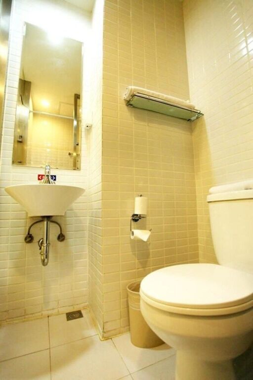 Циндао: Hanting Haiyou Hotel Qingdao Taidong Pedestrian Street Branch