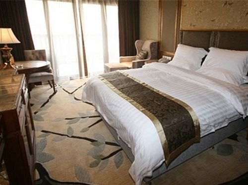 Чунцин: Chongqing Safari Park River & Holiday Hotel