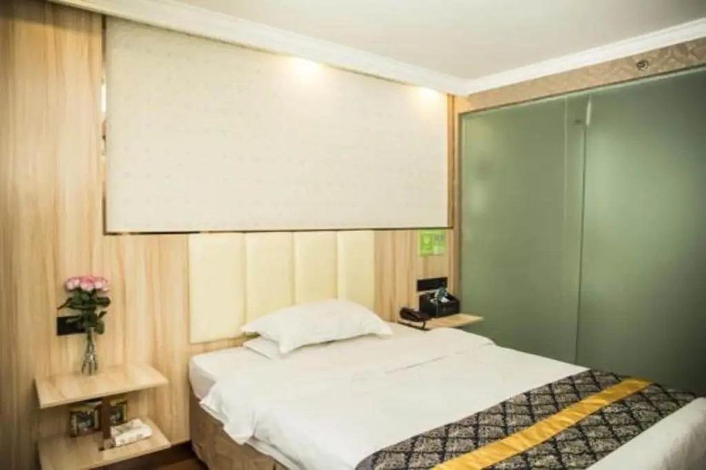 Цзиньхуа: GreenTree Inn Jinhua South Railway Station