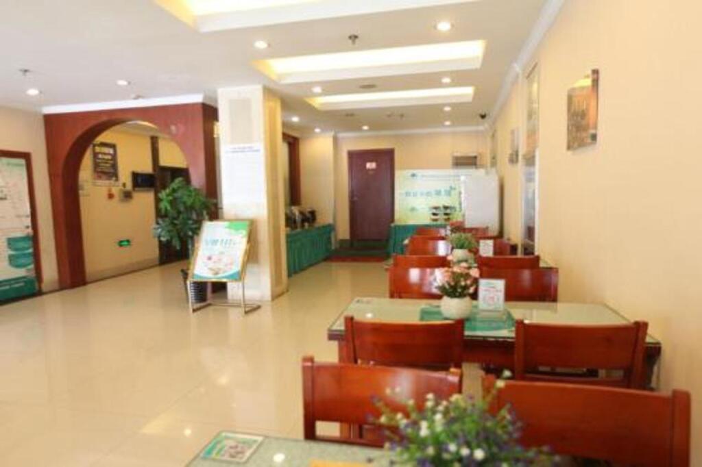 Цзиньхуа: GreenTree Inn Jinhua South Railway Station