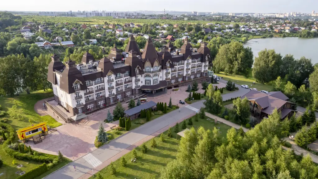 Богданиха: Парк-Отель Орловский