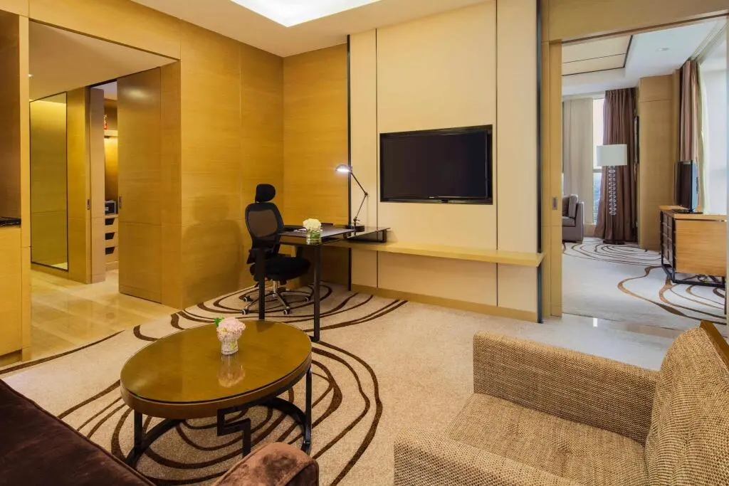 Тяньцзинь: Crowne Plaza Tianjin Meijiangnan by IHG