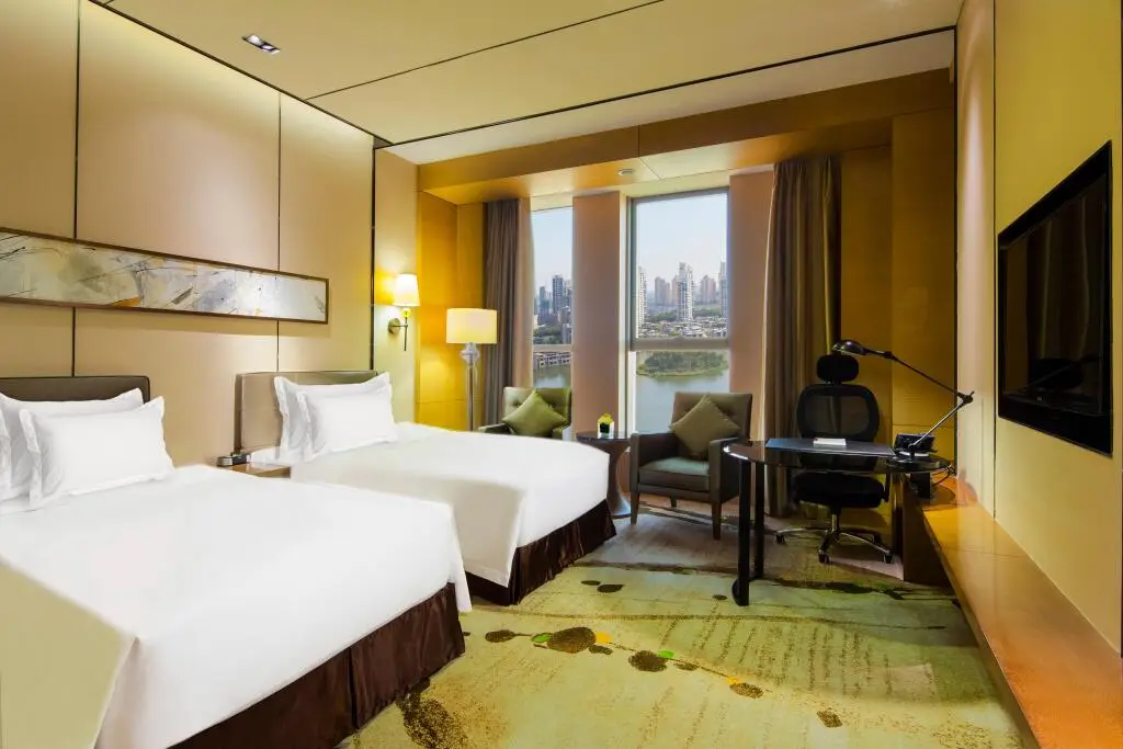 Тяньцзинь: Crowne Plaza Tianjin Meijiangnan by IHG