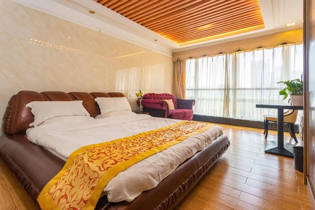 Гуанчжоу: Sunny Apartment Of Grand Continental