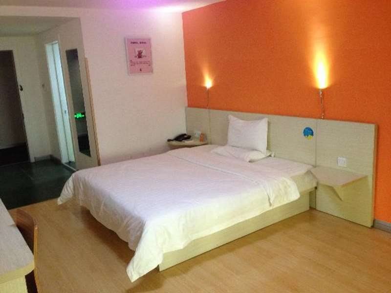 Яньтай: 7 Days Inn Penglai Penglaige Scene District Dengzhou Road Branch