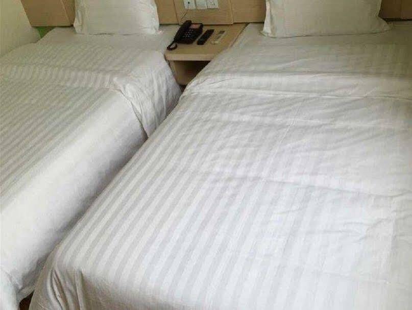 Чэнду: 7 Days Inn Chengdu Hangkonggang Sichuan University Branch