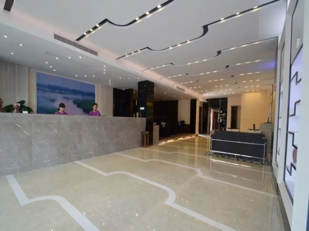 Нанкин: Lavande Hotel Nanjing Shuiximen Street Mochou Lake Park