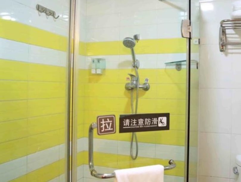 Чэнду: 7 Days Inn Chengdu Wenjiang Passenger Transportation Center Guanghua Avenue Subway Station Branch