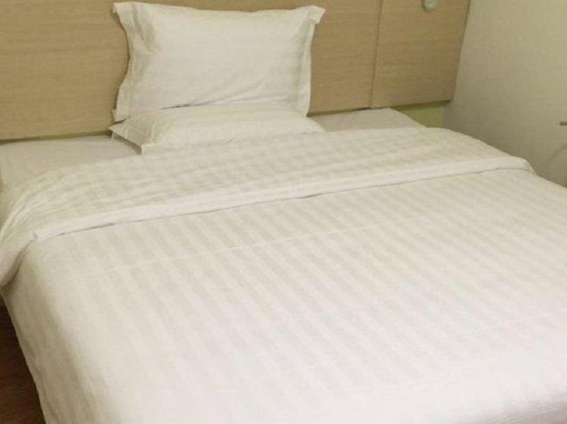 Далянь: 7 Days Inn Dalian Xian Road Business Center Xinggong Street Subway Station Branch