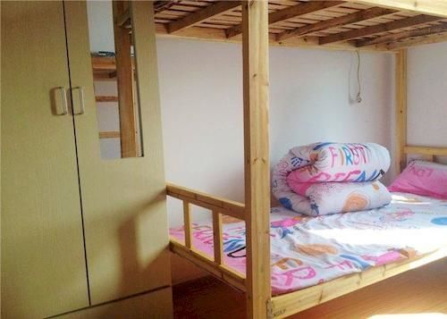 Нанкин: Qingning Apartment