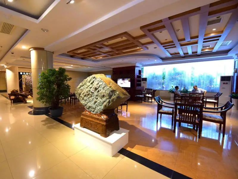 Гуйлинь: GreenTree Inn Guilin Train Station Business Hotel