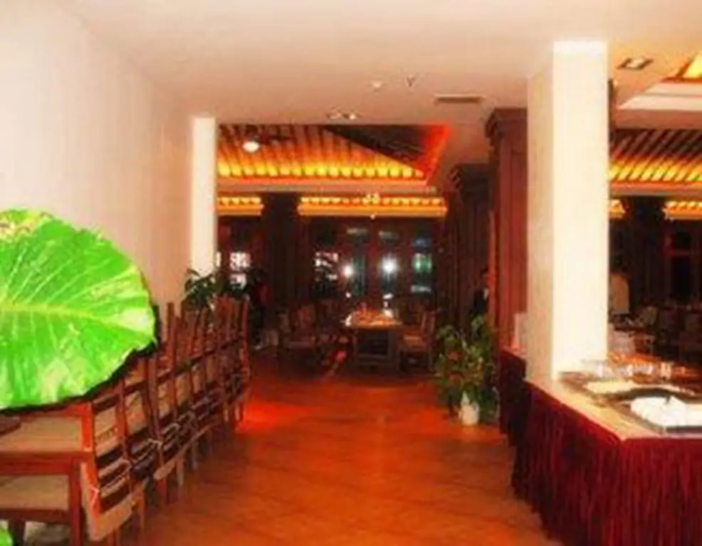 Searainbow Hotel - Sanya — фото 1