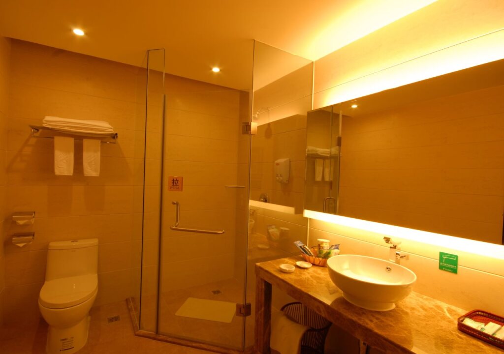 Гуйлинь: Guilin Parliz Commercial Hotel