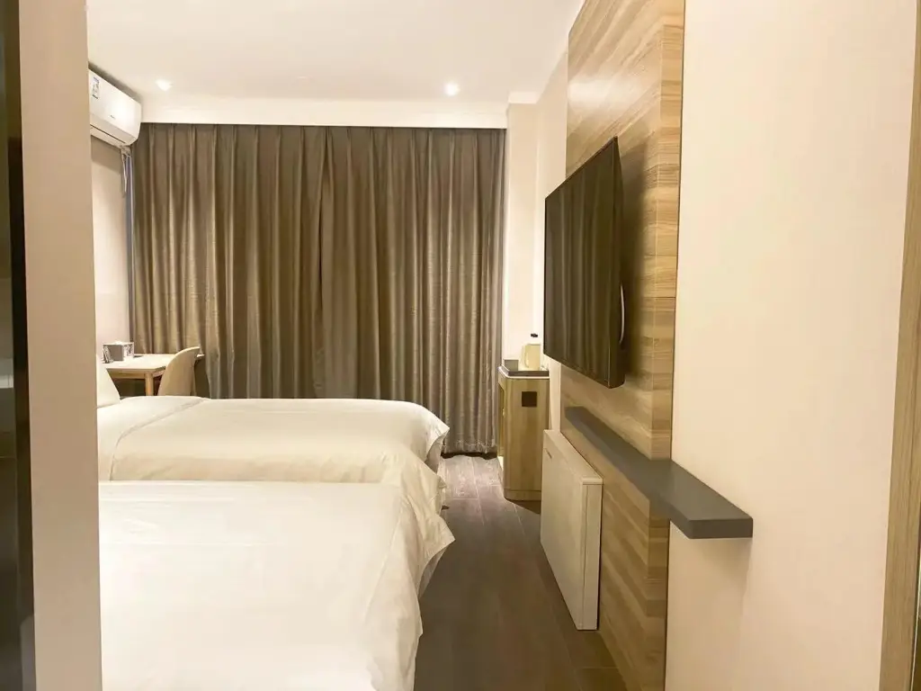Шанхай: Hanting Hotel Shanghai Jinshajiang Road Metro Station