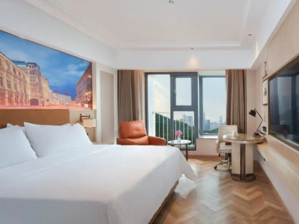 Шэньчжэнь: Vienna Hotel Shenzhen Aiguo Road