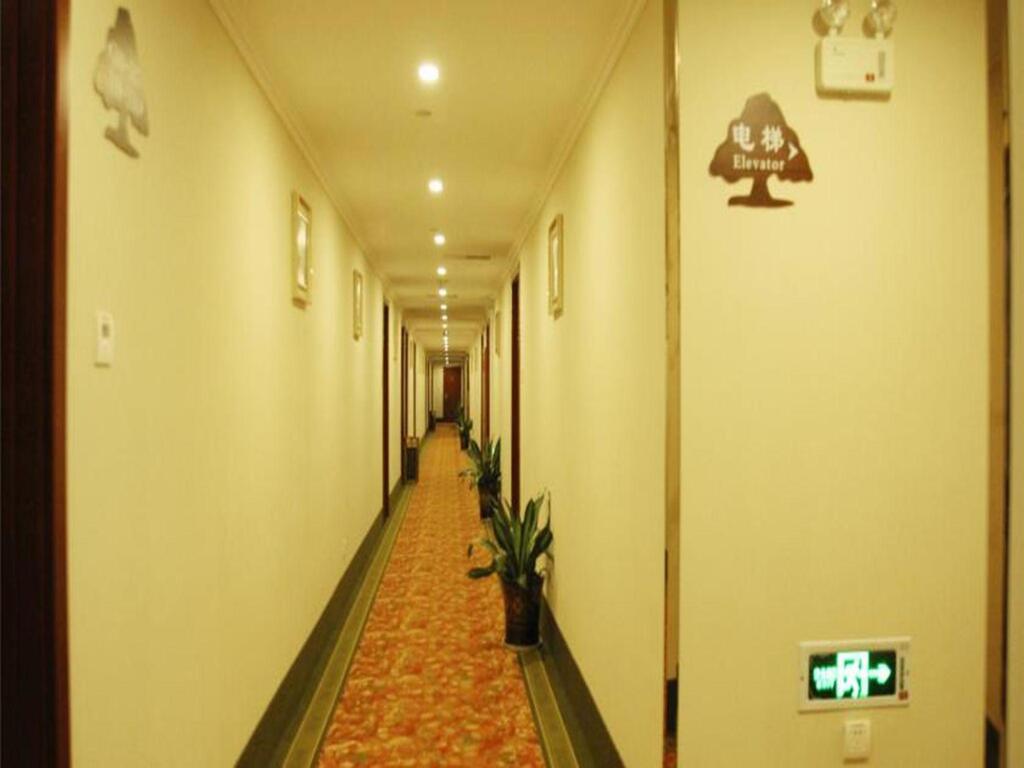 Нанкин: GreenTree Inn Nanjing Olympic Sports Center Store