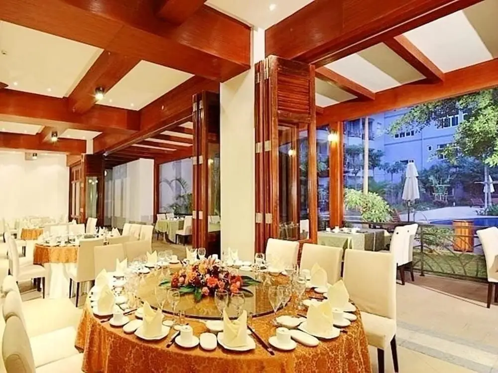 Санья: Bahamas Holiday Hotel - Sanya