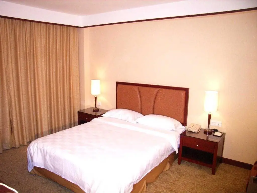 Чжуншань: Yinyi Hotel