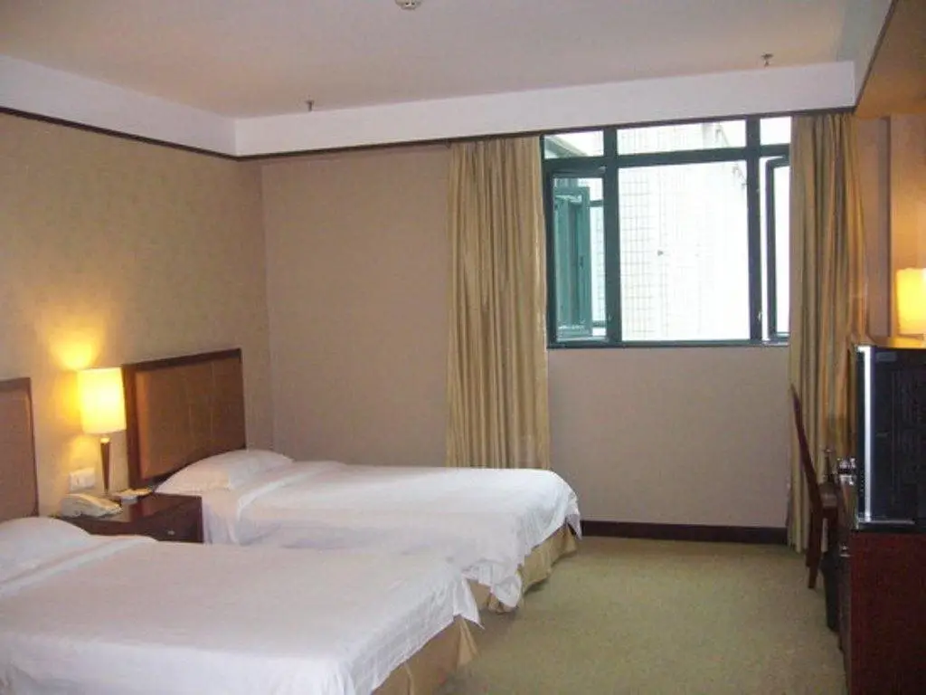 Чжуншань: Yinyi Hotel