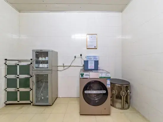 Гуанчжоу: Jinding Hotel (Guangzhou North Station Huaguoshan Park Subway Station)