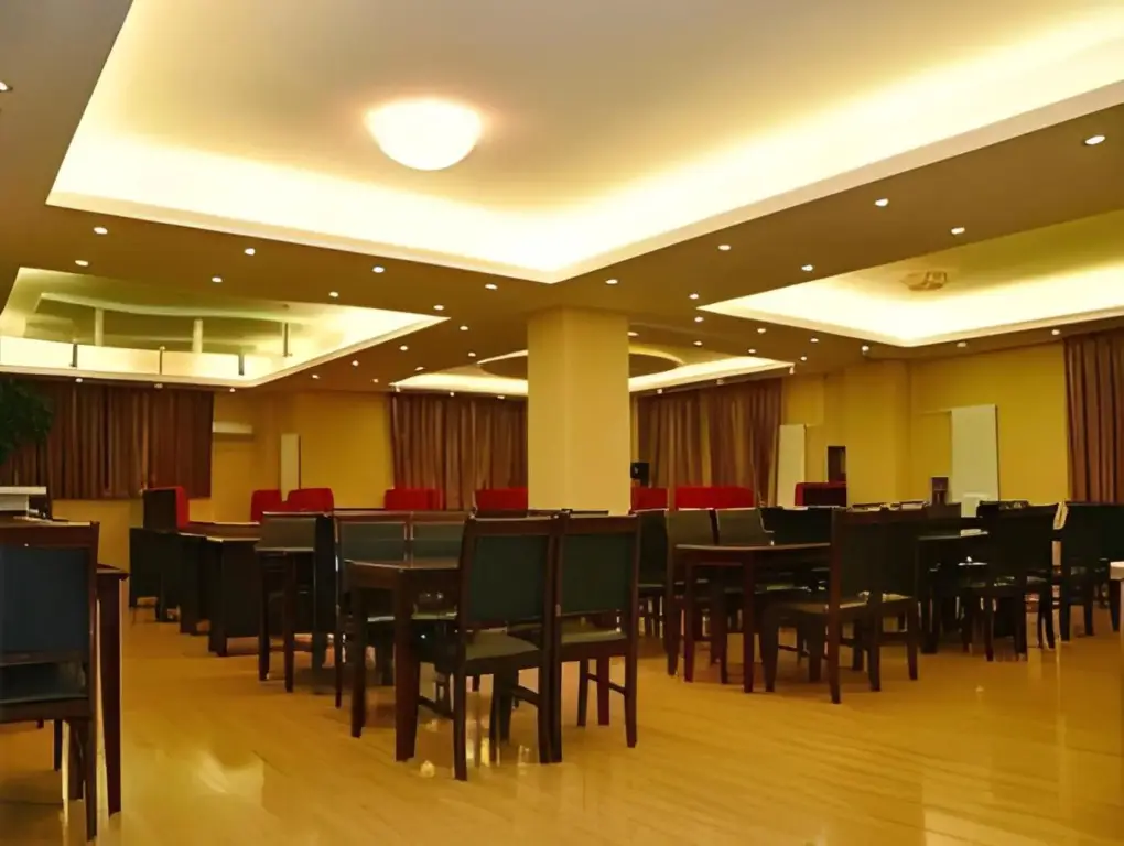 Циндао: Super 8 hotel Qingdao Jiaonan Hengliyuan
