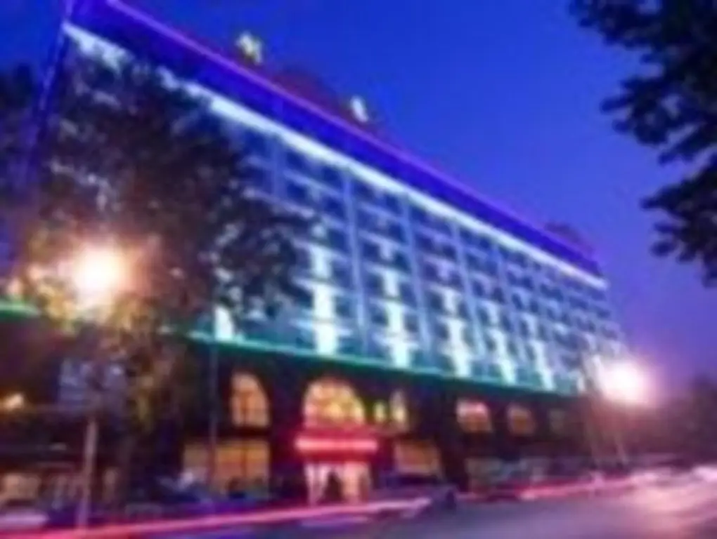 Wuhan Creative Hotel (Gude Temple Airborne Forces Hospital) — фото 1