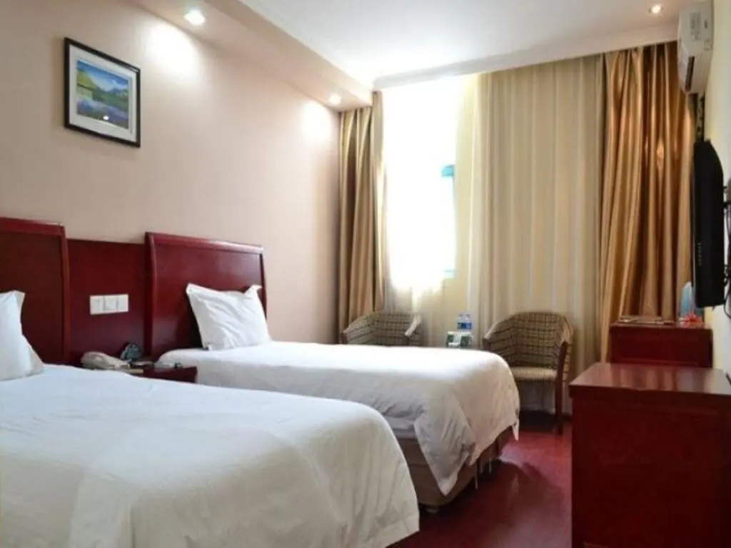 Цяньдэн: GreenTree Inn Suzhou Kunshan Hill Qiandeng Hotel