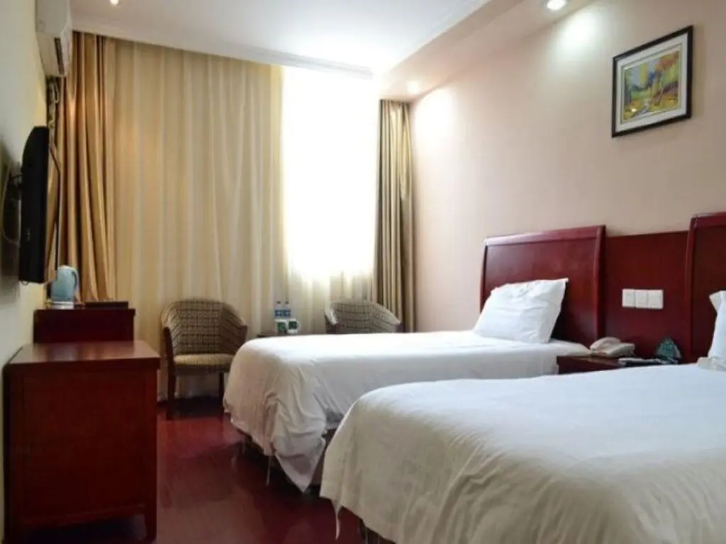 Цяньдэн: GreenTree Inn Suzhou Kunshan Hill Qiandeng Hotel