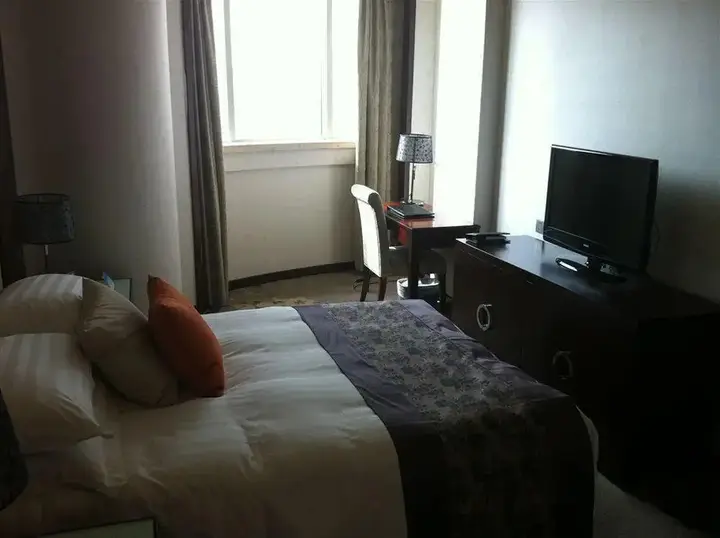 Циндао: Haitian Sports Center Hotel
