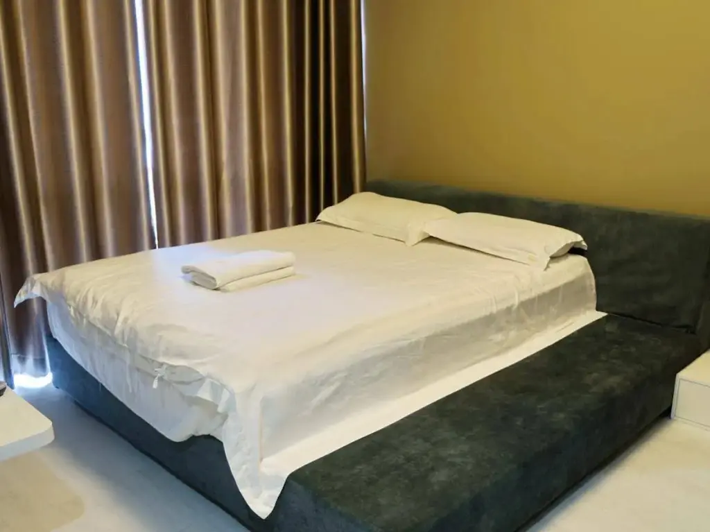 Шэньчжэнь: Yuhedi Apartment Hotel (Shenzhen KK100)