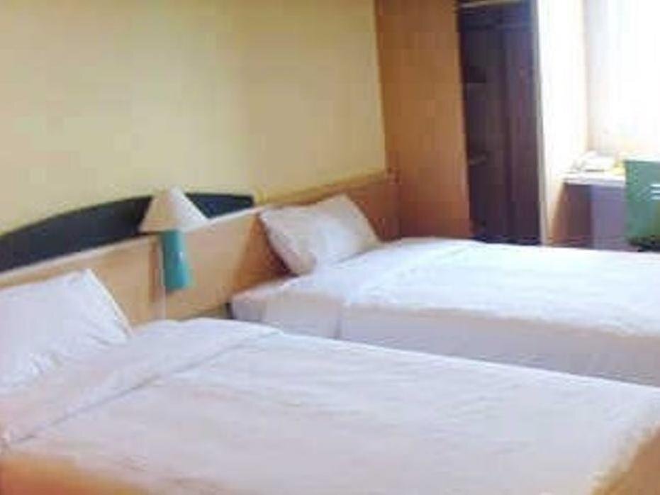 Чжуншань: Hotel ibis Zhongshan Huangpu