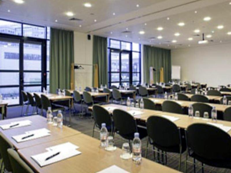Чжуншань: Hotel ibis Zhongshan Huangpu
