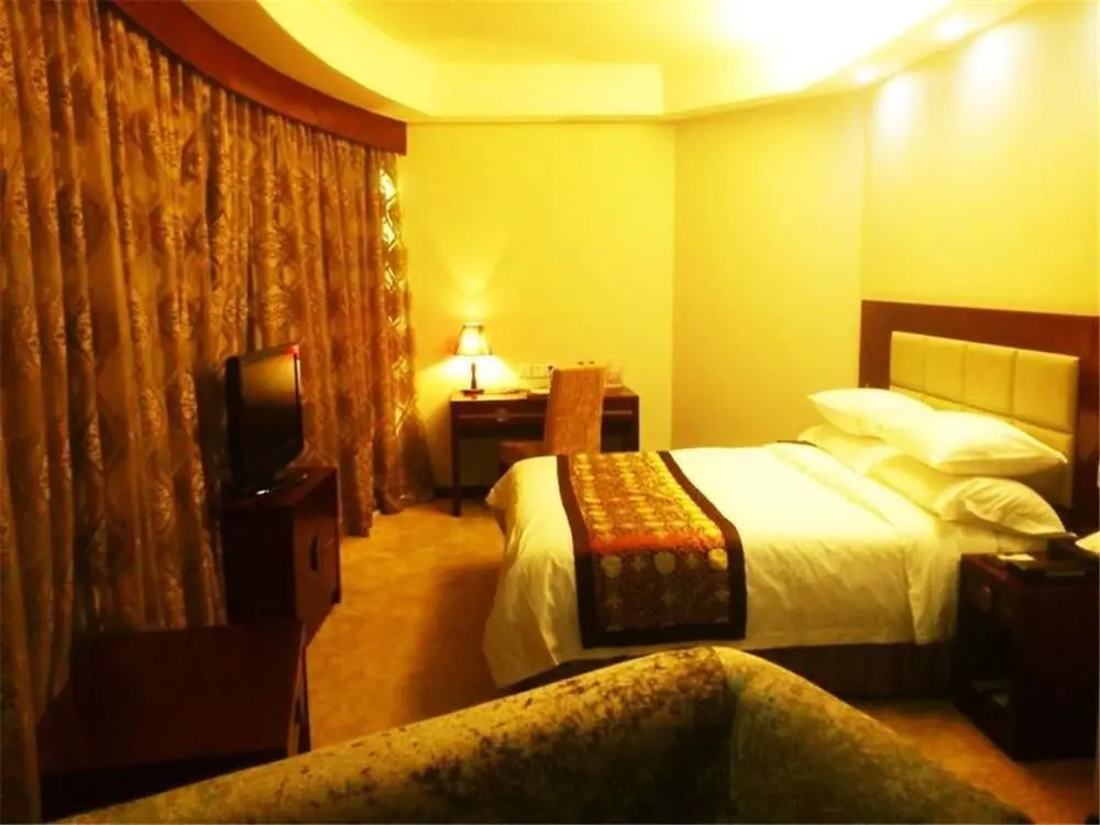 Цзясинь: Vienna International Hotel (Jiaxing College)